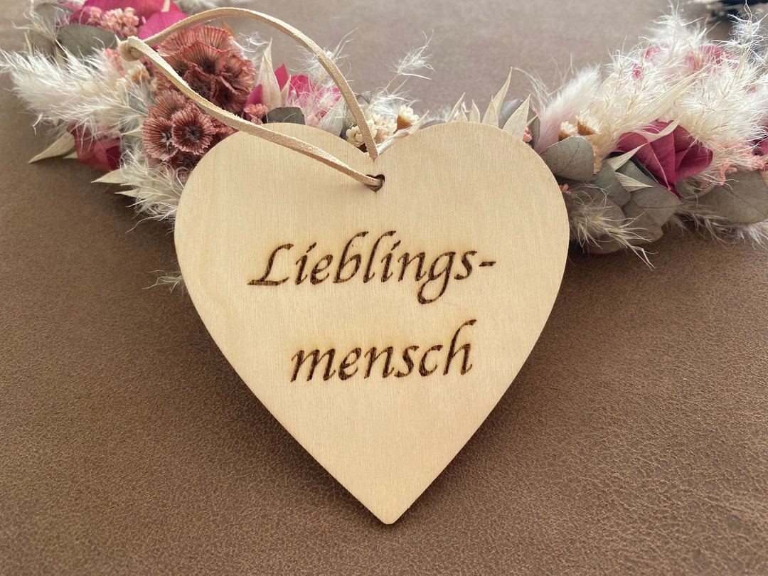 Holzherz / Herz aus Holz mit individueller / persönlicher Gravur und