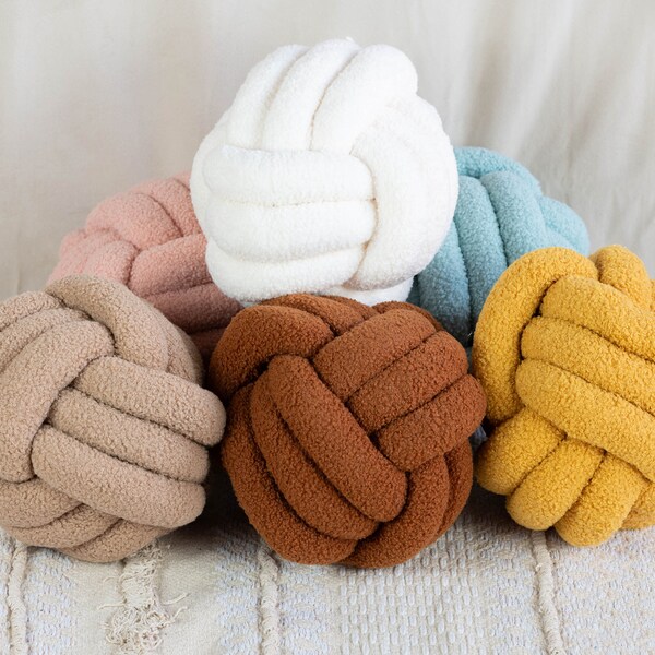 Decorative teddy knot pillow, braided, round, 6 colors, pillow