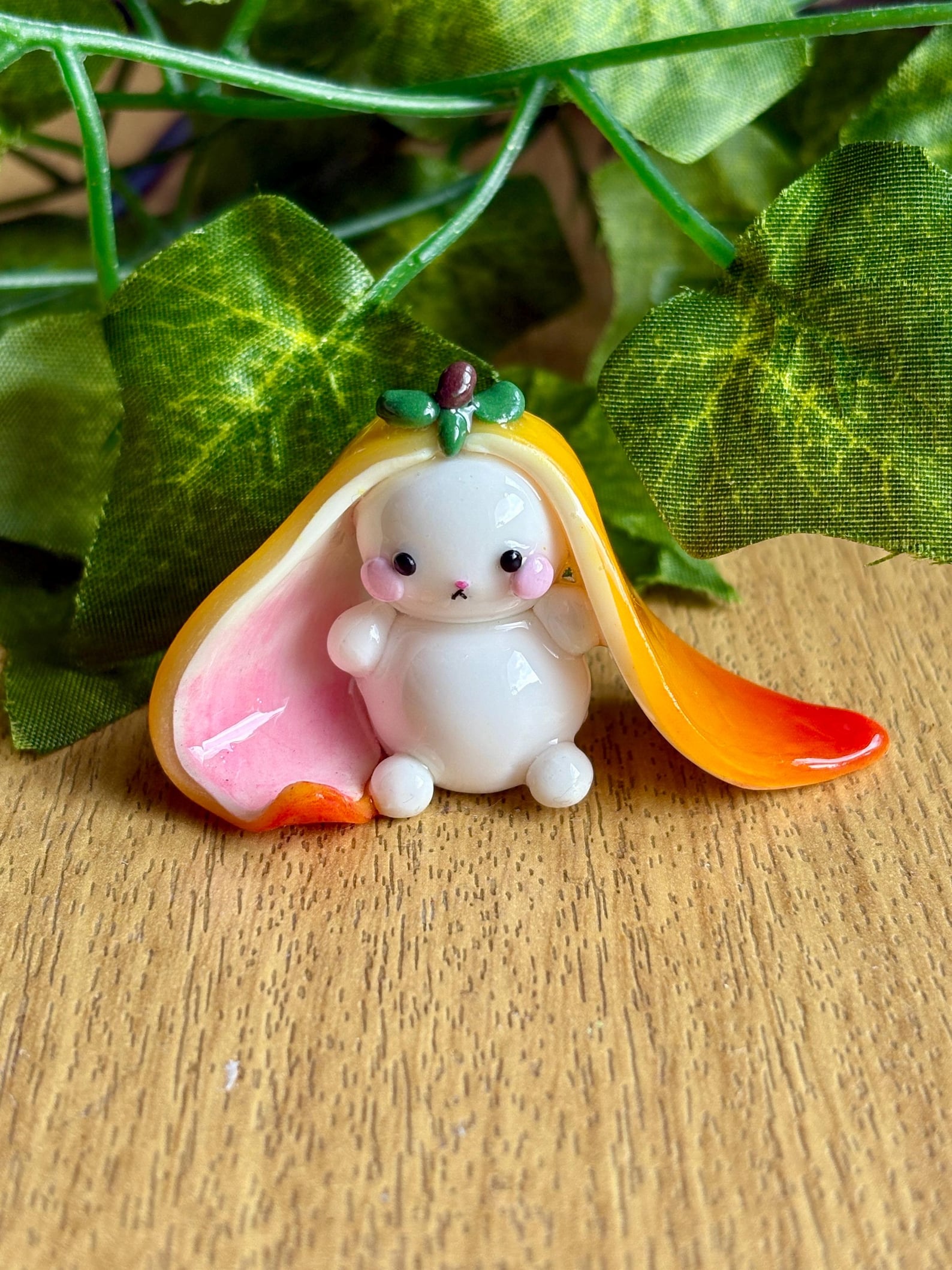 pfirsich-h-schen-schreibtisch-freund-s-er-handgemachter-polymer-clay