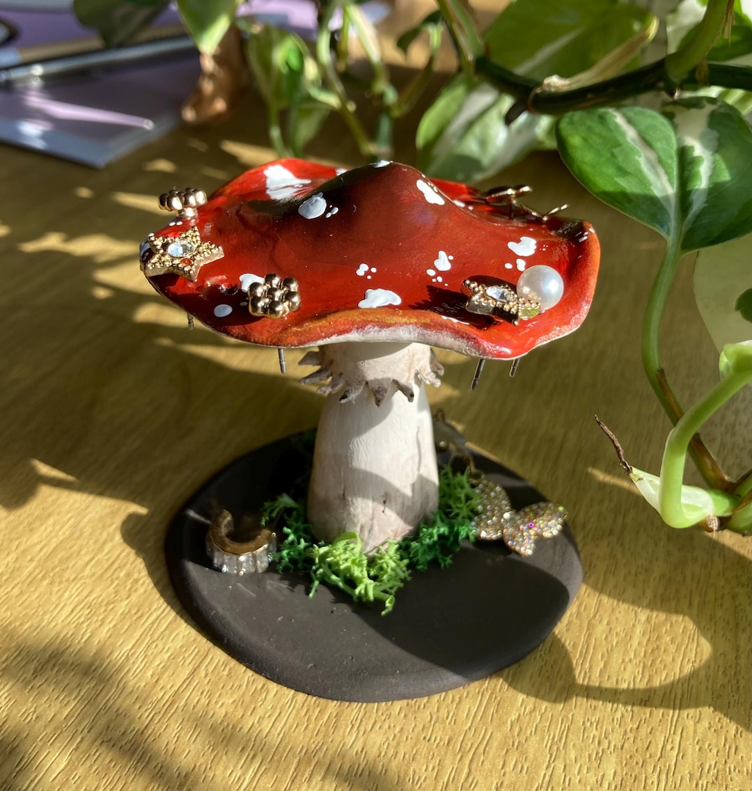 Qaoliffa Cute Mushroom Earring Holder - 26 Hook Jewelry Organizer & Display Stand For Studs