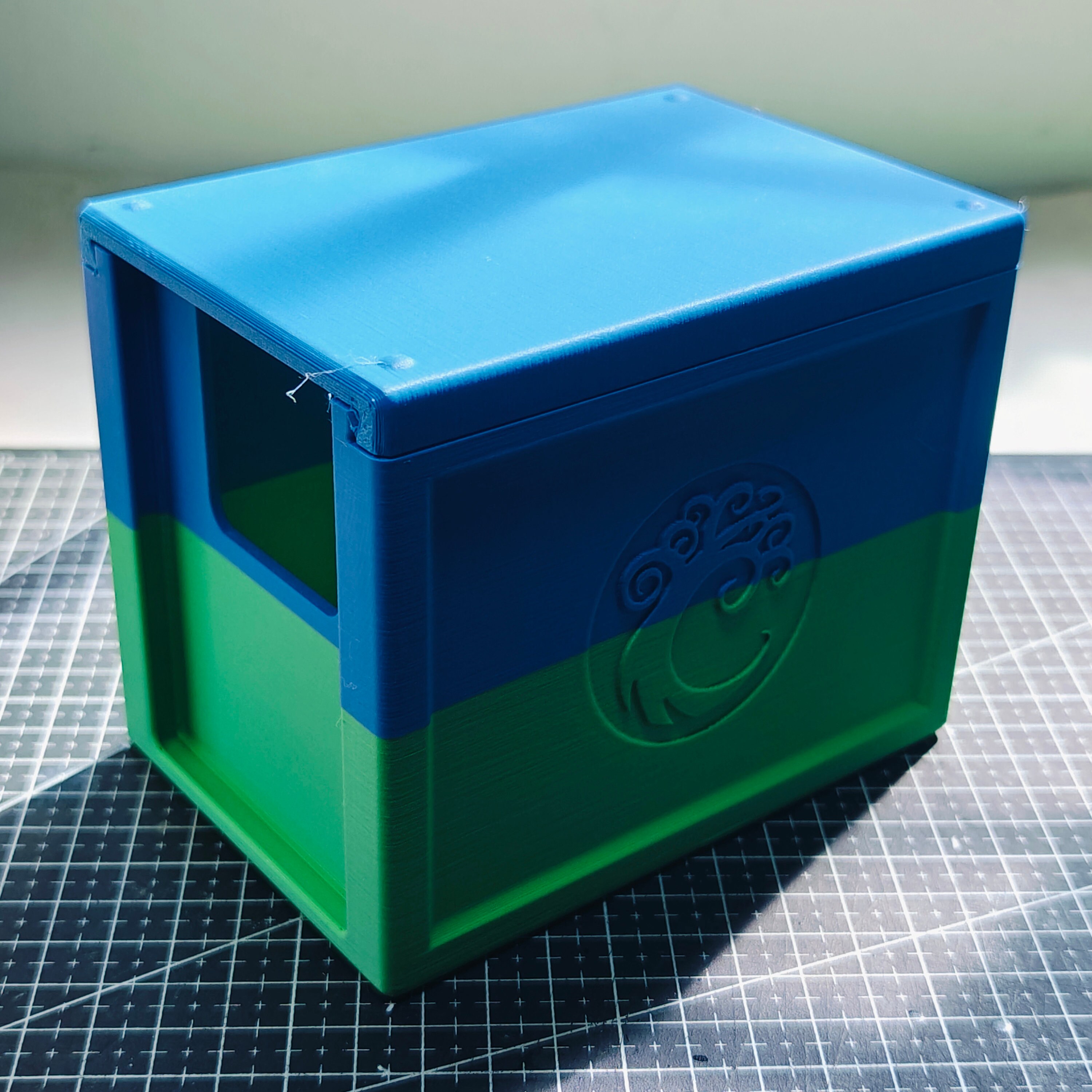 v3-extra-large-symbol-mtg-tcg-deckbox-guild-colors-145-double-or