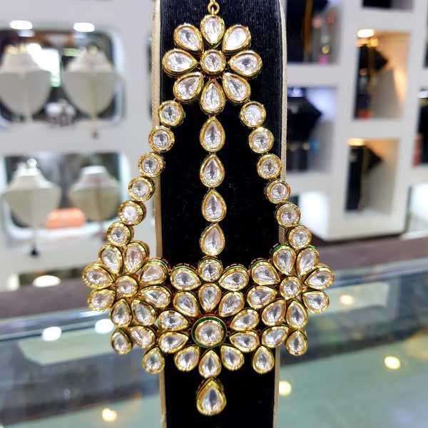 Jhoomar,Gold Jhoomer Passa, Kundan Passa,Indian Bridal Headpiece|Sabyasachi Jewelry| Tikka Maang Tikka , Indian Jewelry,Kundan Jewellery