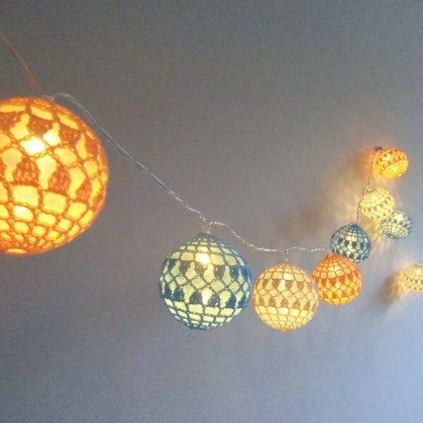 Guirlande lumineuse, guirlande boules lumineuses en coton, guirlande lumineuse au crochet, idée cadeau, décoration lumineuse