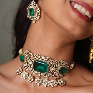 Premium Quality Sabyasachi Inspired Uncut Polki Kundan Green Emerald Ad Cz Doublet Antique Bridal Necklace Choker With Earrings /Wedding Set