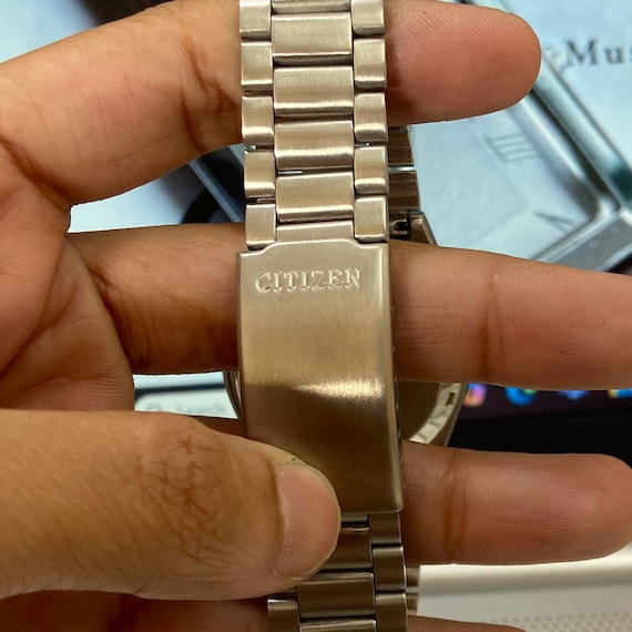 Vintage 1987 Citizen Automatic 8200 Day-date Japanese Men's Wrist