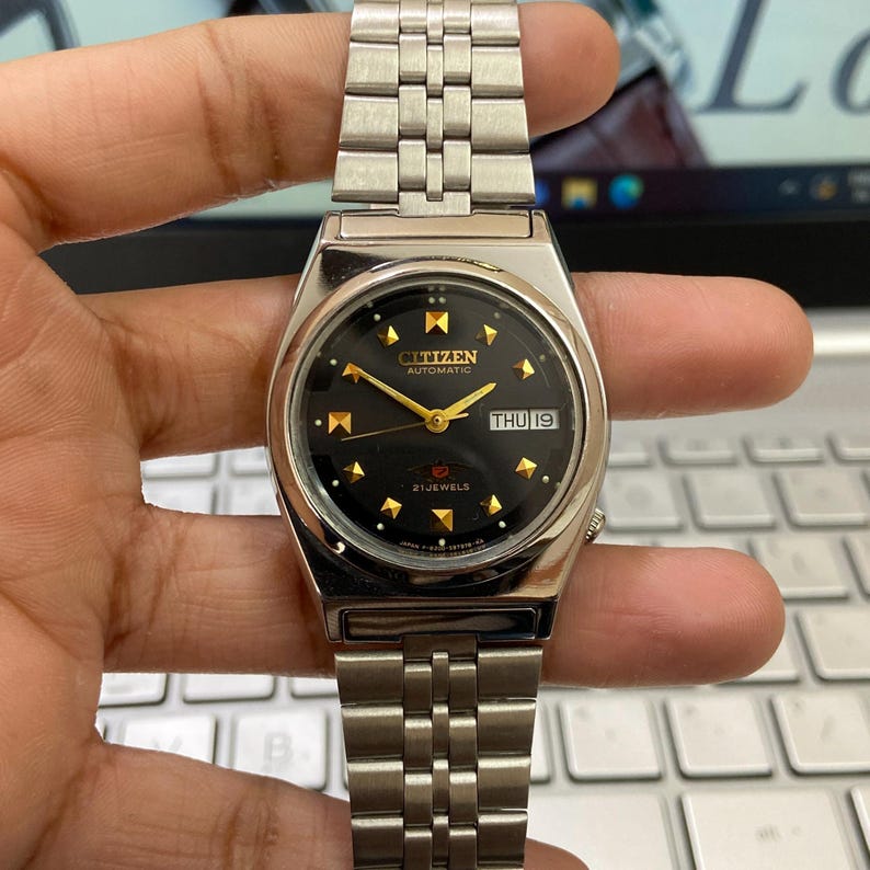 Vintage 1997 Citizen Automatic 8200 Day-Date Japanese Men's Wrist Watch