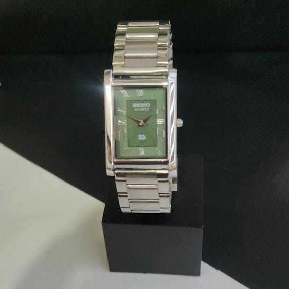 Vintage Refurbished Seiko Slim Green Face Men's Watch Bracelet 26MM Case