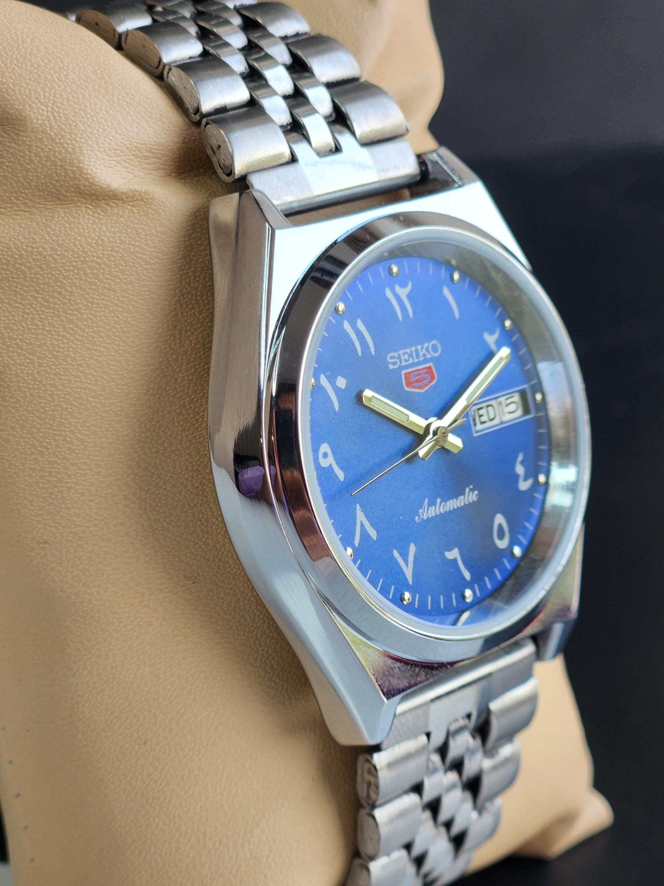 Vintage Refurbished Seiko 5 Automatic Arabic Numerals 6309A