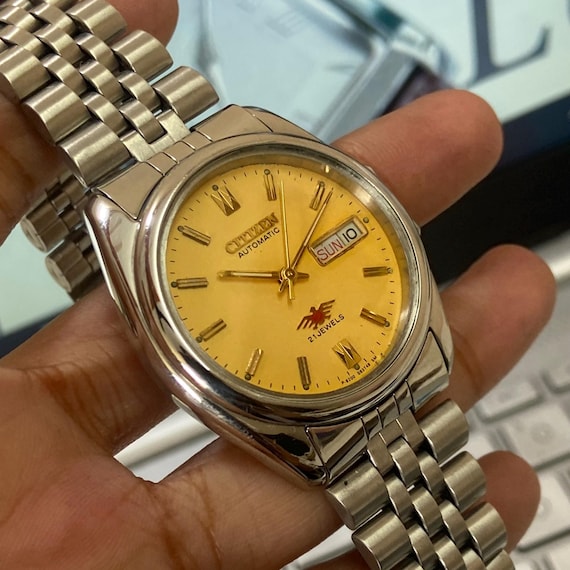 Vintage 1987 Citizen Automatic 8200 Day-date Japanese Men's Wrist