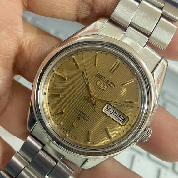 Seiko 5 gold dial hot sale