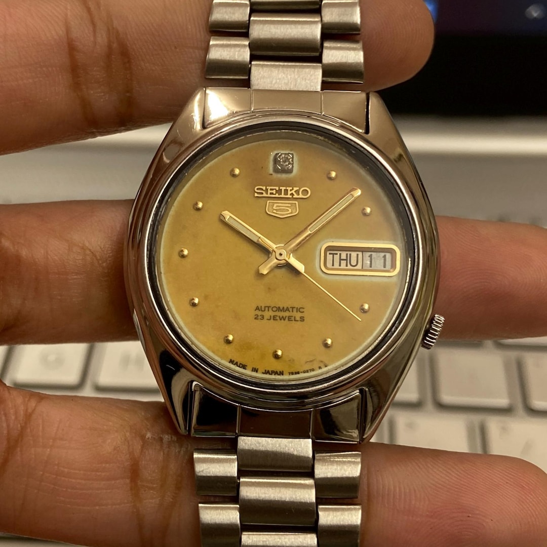 Vintage 1993 Seiko 5 Automatic 7009-6001 Golden Face Day-date