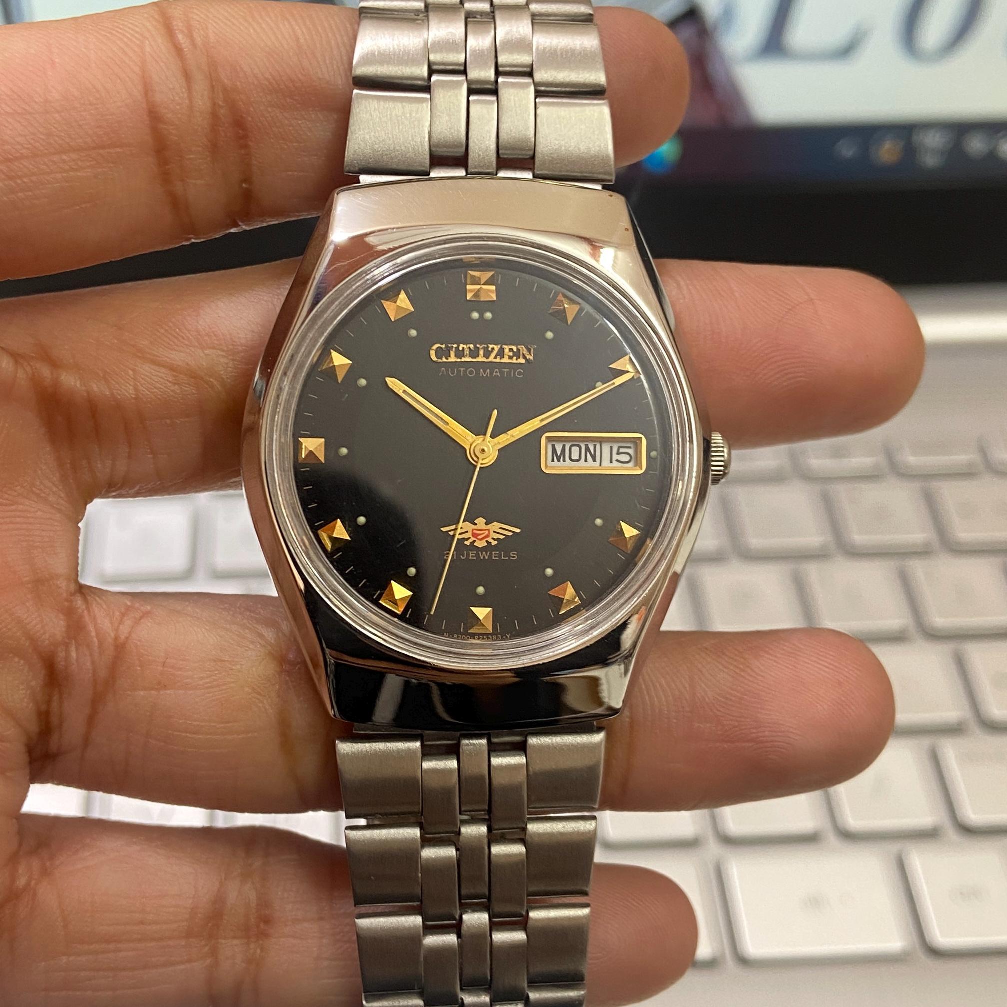 Vintage 1998 Citizen Automatic 8200 Day-Date Japanese Men&#39;s Wrist Watch
