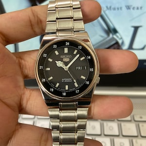 Montre-bracelet japonaise Seiko 5 automatique 7S26-0140 pour homme avec date du jour, 1998