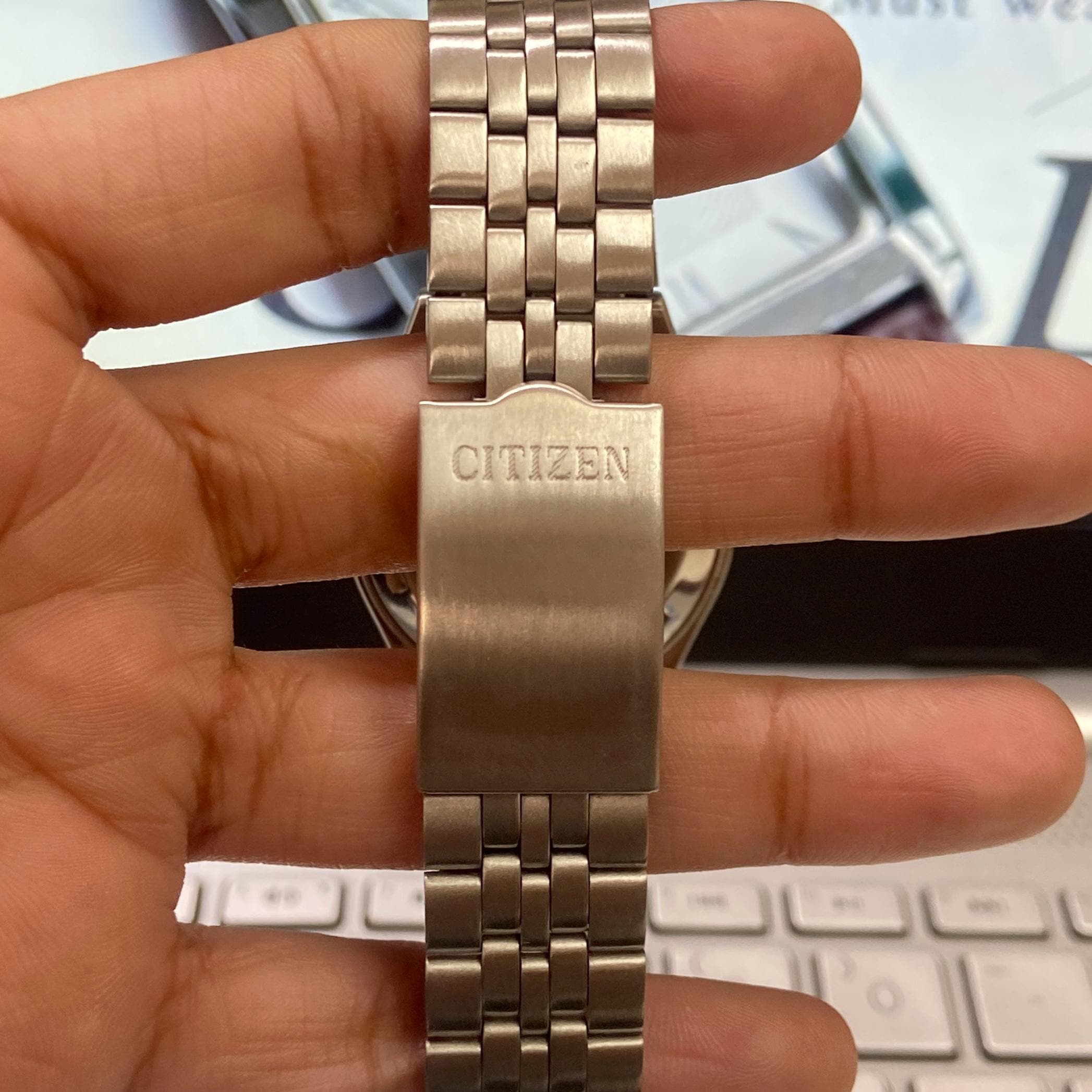 Vintage 1997 Citizen Automatic 8200 Day-date Japanese Men's Wrist