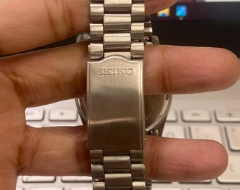 Vintage 1980 Seiko 5 Automatic 7S26-3130 Day-date Japanese