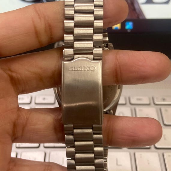 Vintage 1980 Seiko 5 Automatic 7S26-3130 Day-date Japanese