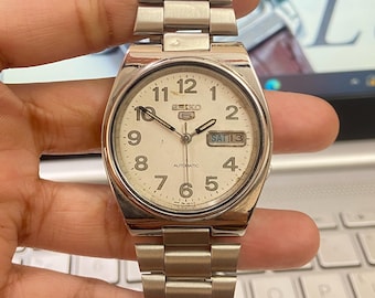 Vintage 1991 Seiko 5 Automatic 7009-3131 Day-Date Japanese Men's Wrist Watch