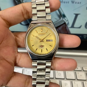 Citizen Mens Japan Qtz Watch Day/date W/r50m New Premium