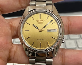 Vintage 1981 Seiko 5 Automatic 7009-205J Japanese Men's