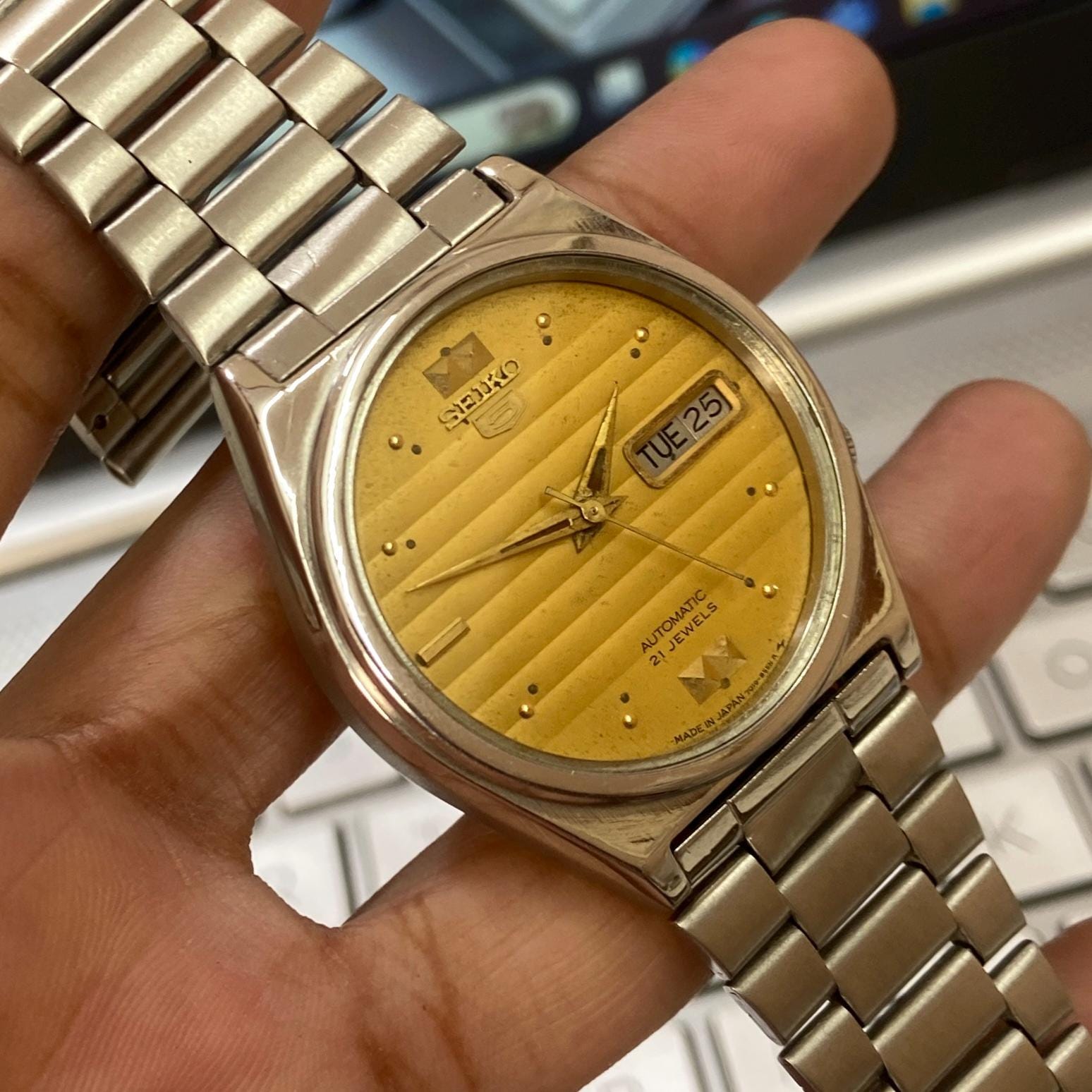 Vintage 1997 Seiko 5 Automatic 7019-8180 Day-date Japanese Men's
