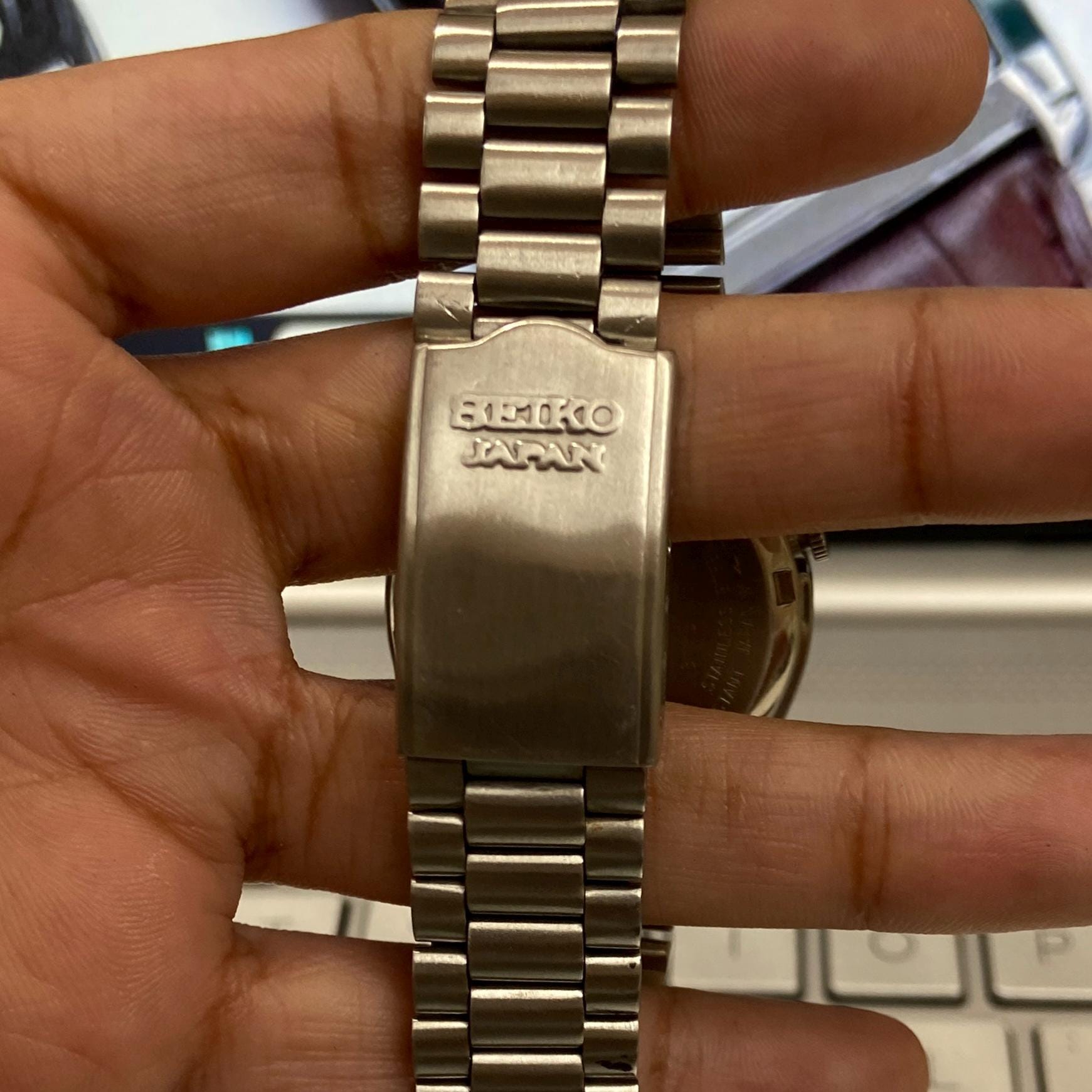 Vintage 1993 Seiko 5 Automatic 7009-6001 Golden Face Day-date