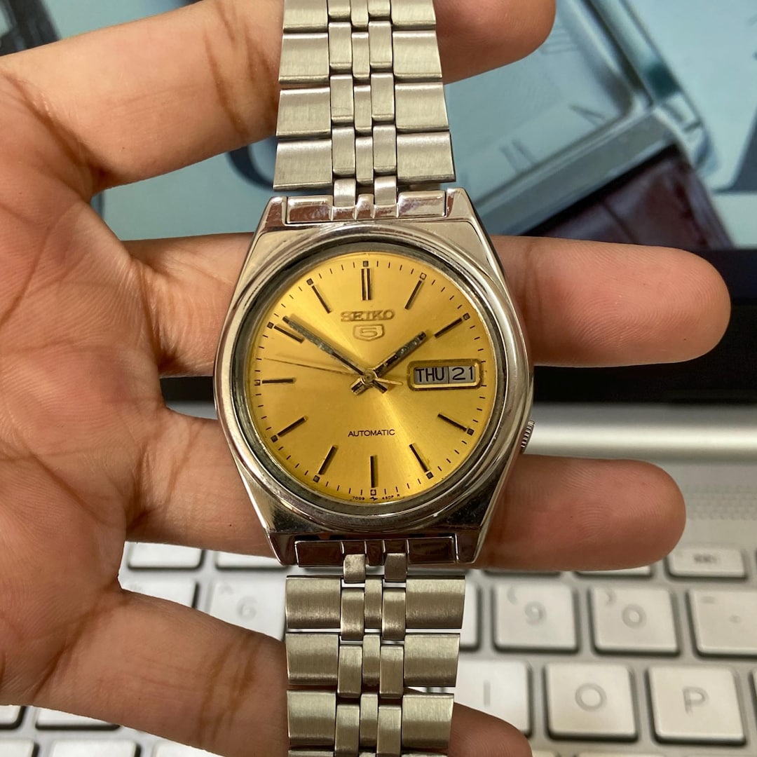 Rare Vintage seiko 7019-8180 day/date men's watch | eBay