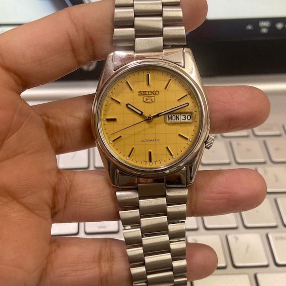 Vintage 1980 Seiko 5 Automatic 7S26-3130 Day-date Japanese