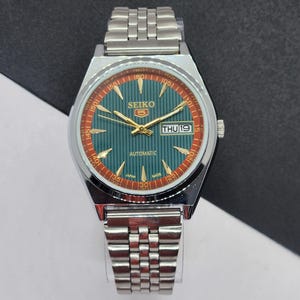 Vintage 1990 Seiko 5 Automatic 7009-3161 Day-date Japanese Men's
