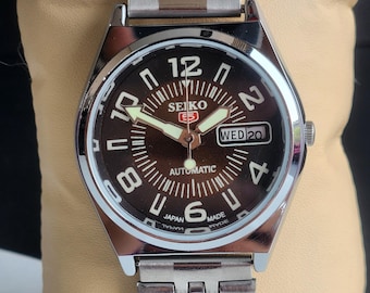 Vintage Seiko 5 Automatic Watch: Refurbished 6309A, 17 Jewels