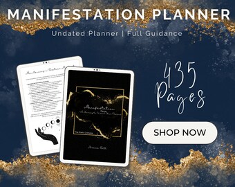 Op de afbeelding: Een digitale planner met een gouden en zwarte omslag met de tekst "Manifestation Planner" en "The Poets Grimoire". De planner is niet gedateerd en bevat 435 pagina's. De afbeelding bevat ook een call-to-action om "Nu te kopen".