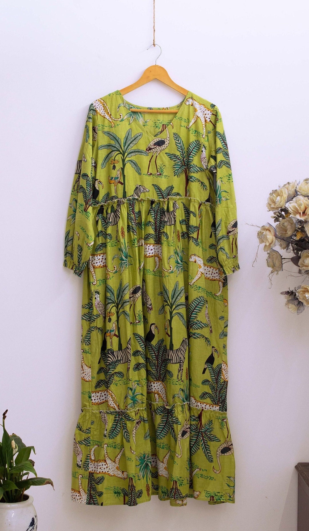 Robe de soirée en velours noir, T 36-38, TBE