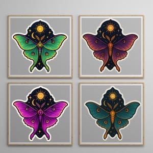 Mondmotte Sticker Set 4 tlg. Nachtfalter Aufkleber in tollen Farben mystisches magisches Design mit Himmelskörpern
