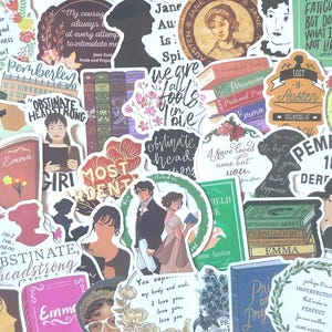 Puede incluir: Una colección de pegatinas coloridas con citas e ilustraciones inspiradas en las novelas de Jane Austen. Las pegatinas incluyen imágenes de libros, siluetas y citas de Orgullo y Prejuicio, Emma y otras obras.