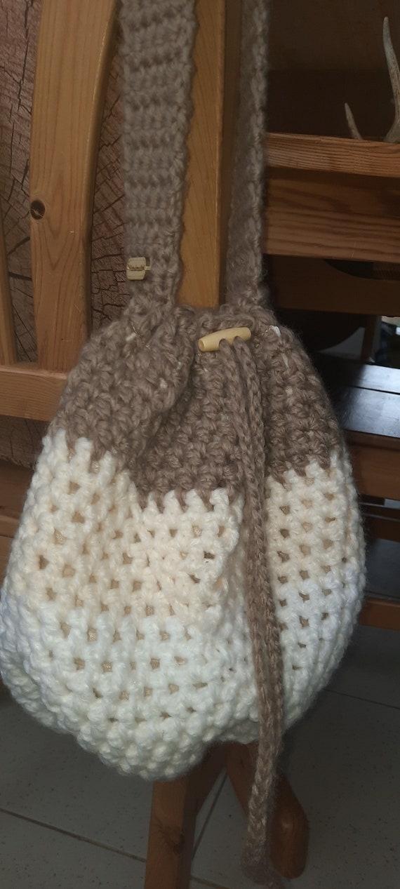Crochet Shoulder Bag – Style, Comfort and Sustainability in One!