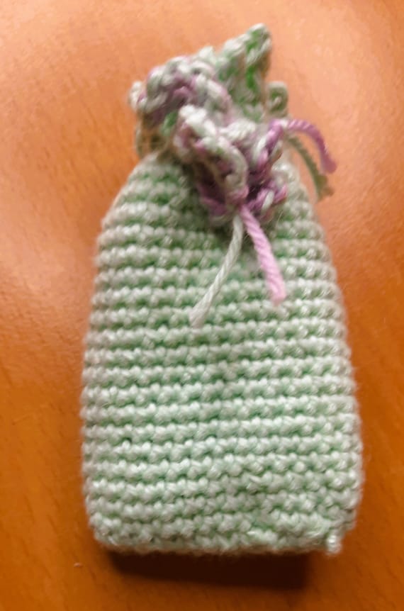 Elegance in Detail – Handmade Jewelry Pouch