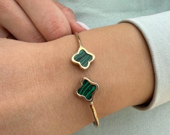 14K Malachite Clover Bangle Bracelet,Malachite Lucky Clover Bracelet,Minimalist Bracelet,Clover Cuff Bangle,Premium Exclusive Jewellery