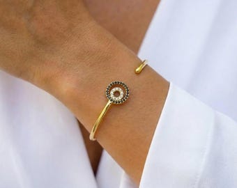 14K Gold Bagle Zircon Bracelet-Elegance, Sophisticated Jewelry, Pink Zircon Accents, Luxurious Beauty, Zircon Gold Bangle,Gift for Mom & Her