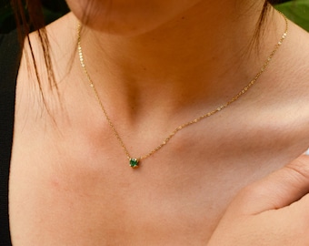 14K Solid Gold Pendant Emerald,Elegant Emerald Necklace,14K Pendant Emerald,Lucky Charm Necklace,Wedding & Engagement Necklace for Her