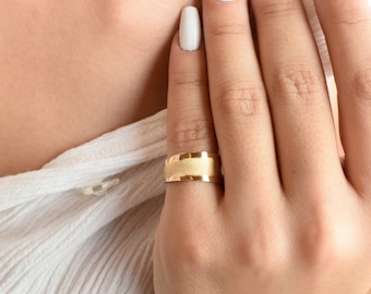 14K Thin Solid Gold Ring,Wedding & Engagement Ring,Tiny Dome Ring,Simple Ring,Minimalist Stacking Gold Ring,Timeless Gift for Mom and Her
