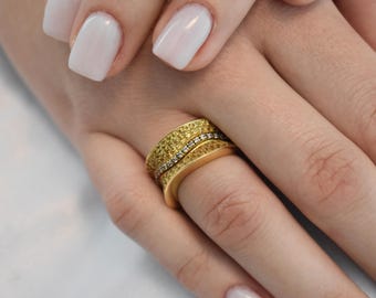 18K Solid Gold Ring,Gold Band for Her,Elegant Unique Design Stackable Jewellery Ring,Wedding Stacking Ring,Flower Ring,18K Bold Gold Band