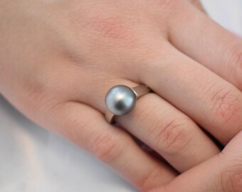 14K Solid Gold Black Pearl,White Gold Ring,Stackable Jewellery Ring,14K Wedding Stacking Ring,14K Pearl Ring,Pearl Gold Ring