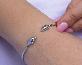 14k White Gold Dolphin Bangle Bracelet,Dolphin Bracelet,Gold Sea Animal Bracelet Bangle,Gold Summer Bracelet,Gift for Mom & Her