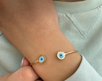 14K Gold Evil Eye Bracelet,Bangle Mother of Pearl Evil Eye,Lucky Bracelet,Eye Bangle,Protective Gift for Everyday Use,Perfect Gift for Her
