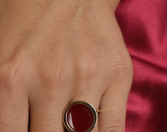 14K Solid Gold Red Enamel Ring,Modern Accessory,Vibrant Jewelry,Elegant Ring, Polished Finish,Unique Gift for Her,Versatile Style