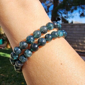 Beautiful Green Kyanite Bracelets, 7mm, Earth Energy, Protective, Healing Energy