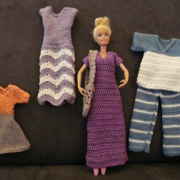 handgemachte, von Barbie inspirierte Puppenkleidung