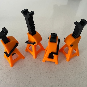 1:10 Scale Jack Stand | 3D Printed | RC Crawler | Remote Control | Functional | Garage | Traxxas | Axial | TRX4 | SCX10 | Off-road | 4x4