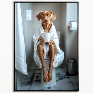 Vizsla auf der Toilette und trinkt Kaffee, Badezimmer Bilder, Digitaler Download, Vizsla Geschenk, Funny Dog Picture, Einrichtung Badezimmer