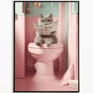 British Kurzhaar Katze auf der Toilette, Badezimmer Bilder, Geschenkideen Katzen, Lustiges Katzenbild, Katzen Poster Bad, Wall Art Prints
