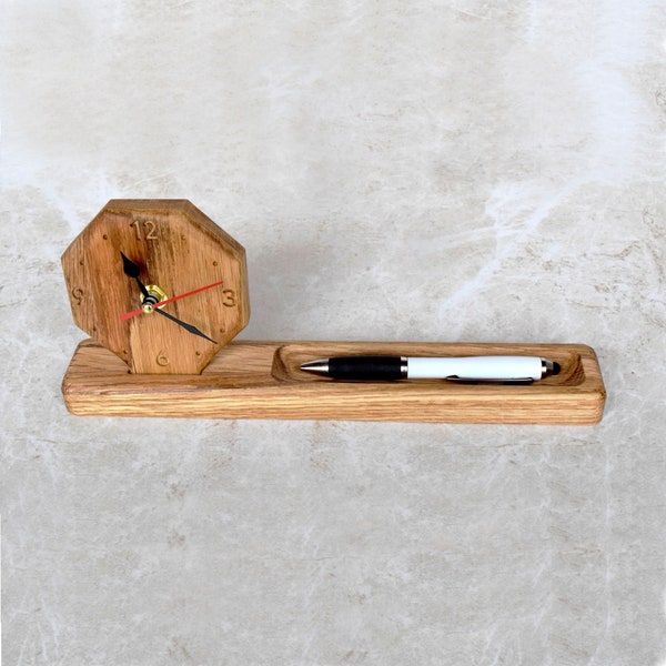 Horloge de bureau avec porte-stylo en bois chêne